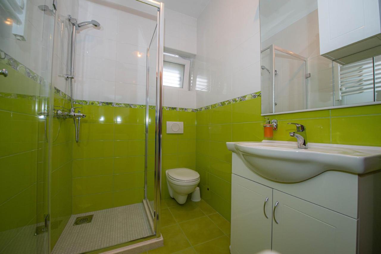 Apartments Biskupovic Muo Exterior foto